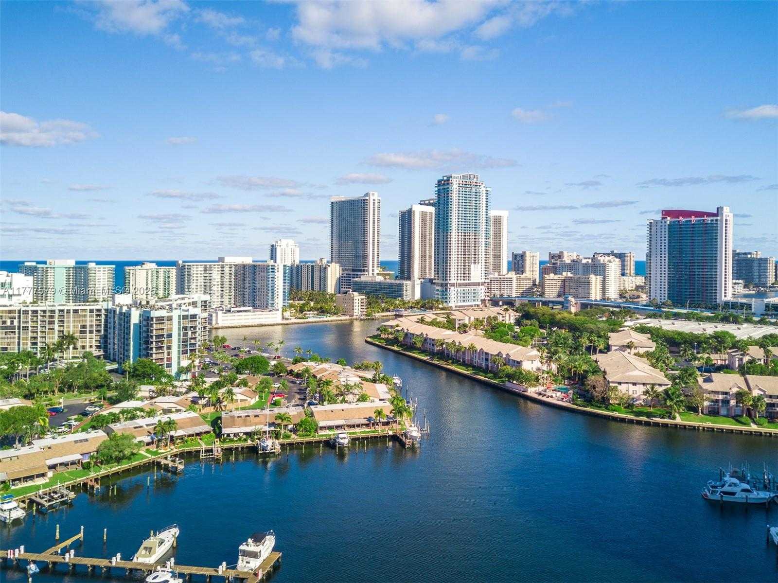 Small Image of 2500 PARKVIEW DR #1117, Hallandale Beach Number 9