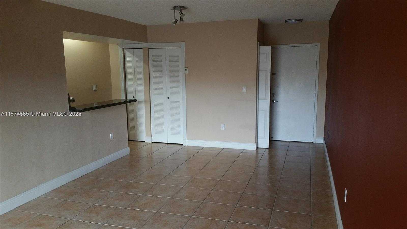 Small Image of 9725 FONTAINEBLEAU BLVD #A209, Miami Number 2