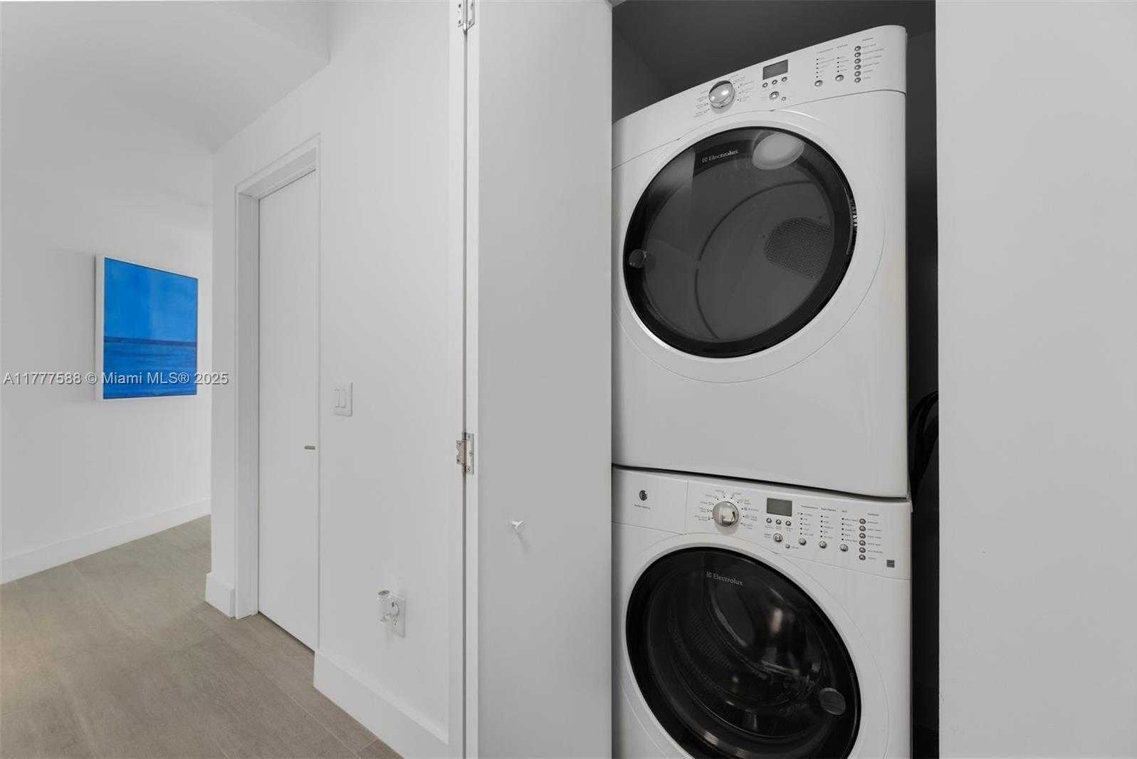 Small Image of 2900 NORTH EAST 7TH AVE #1002, Miami Number 29