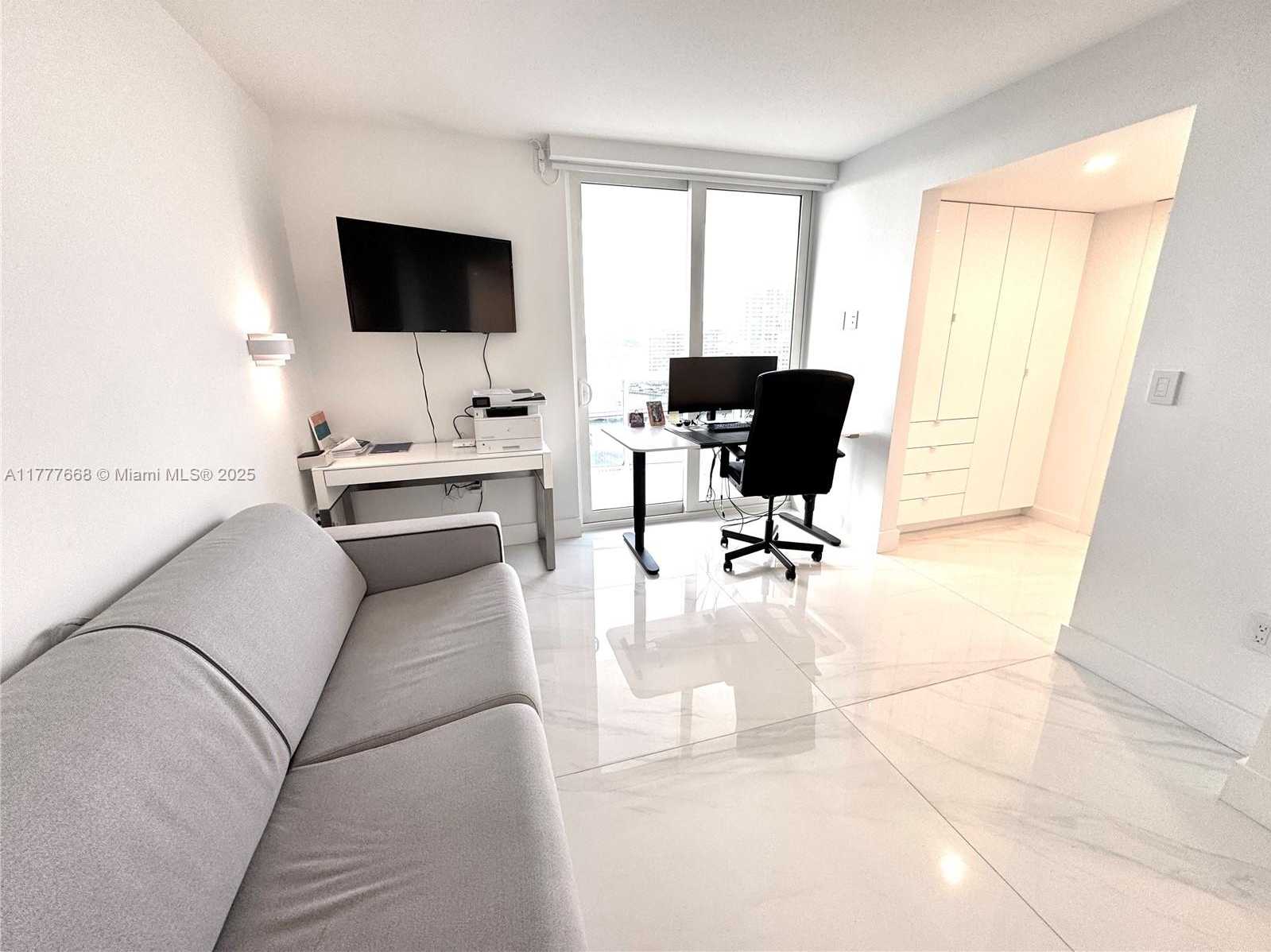 Small Image of 1800 SUNSET HARBOUR DR #1802/4, Miami Beach Number 10