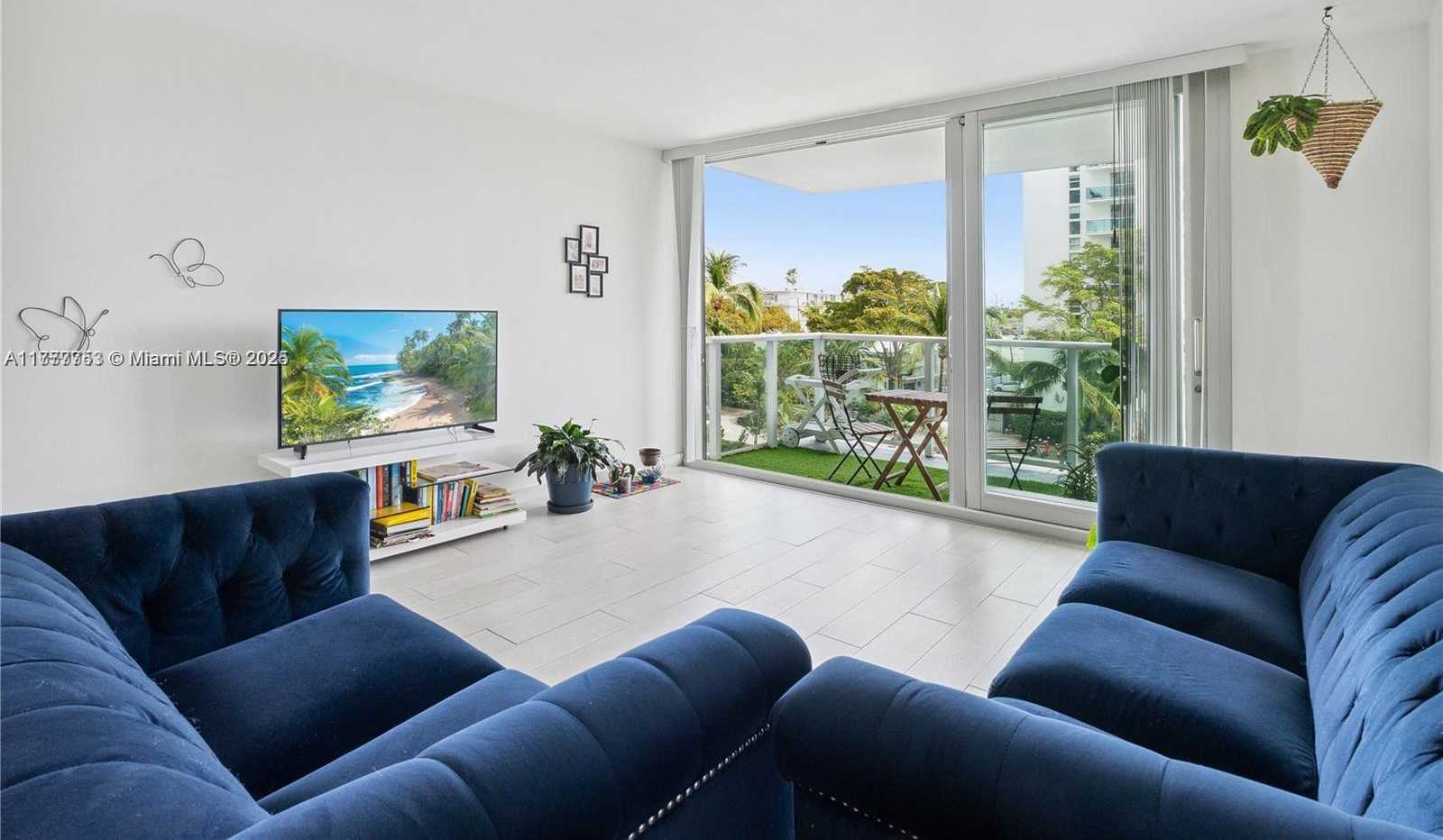 Small Image of 1000 WEST AVE #307, Miami Beach Number 2