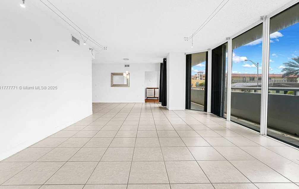 Small Image of 8925 COLLINS AVE #2E, Surfside Number 13