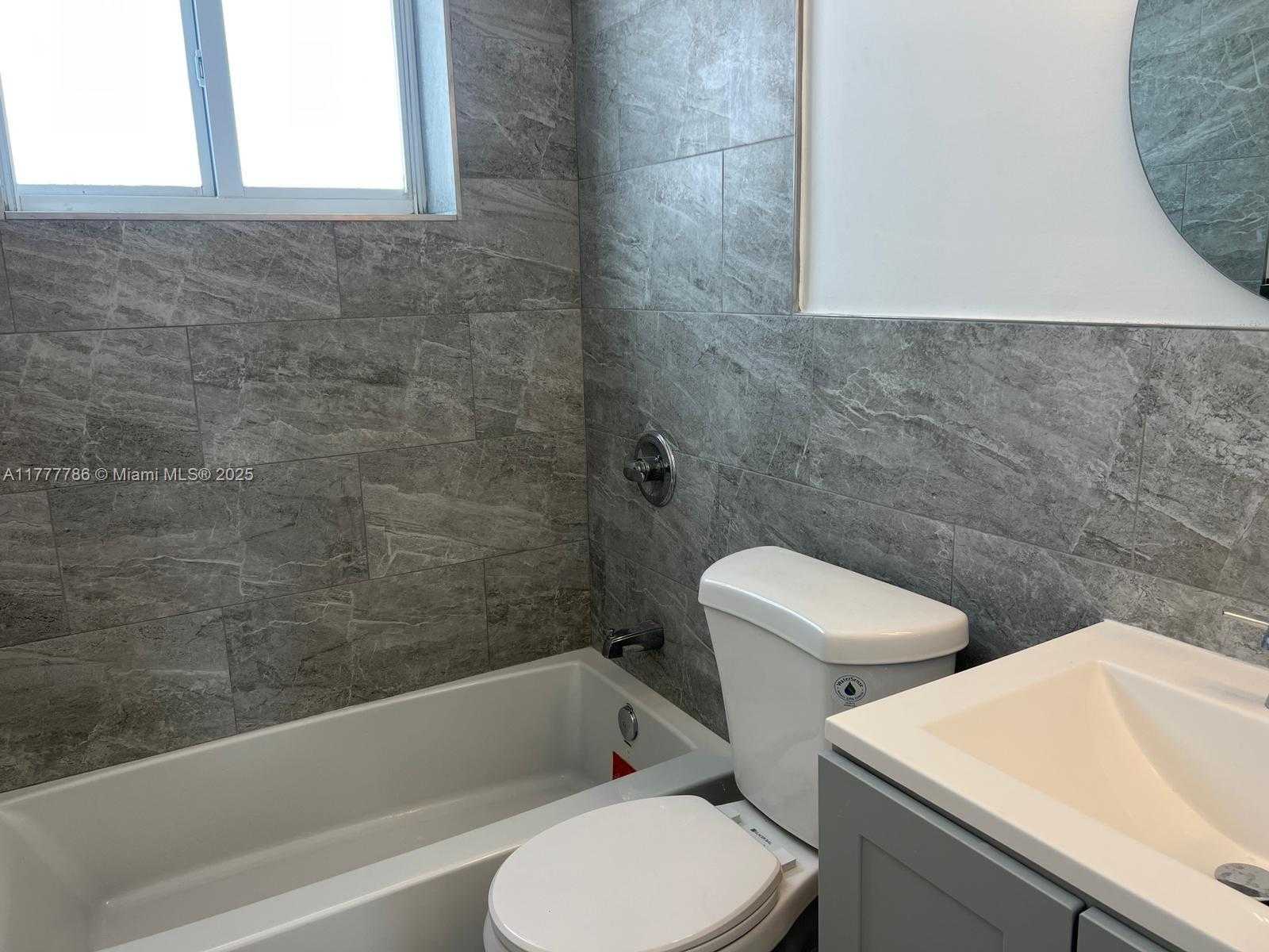 Small Image of 7291 #23, Miami Beach Number 6