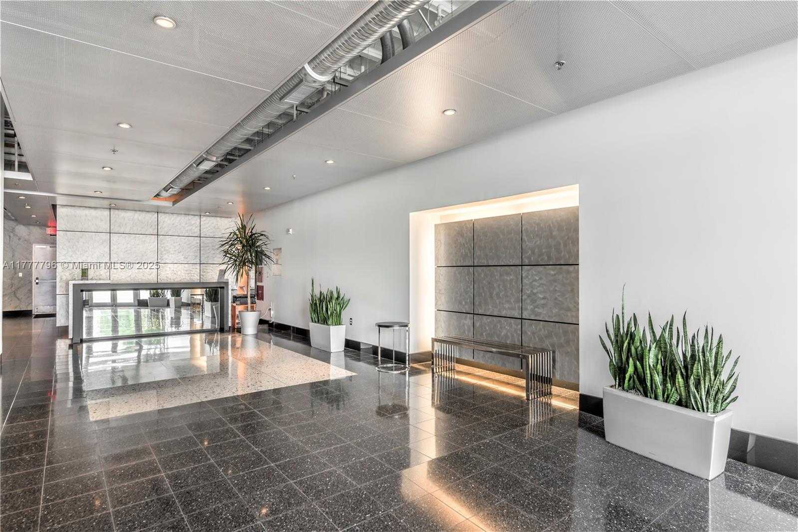 Small Image of 8101 BISCAYNE BLVD #R-613, Miami Number 22