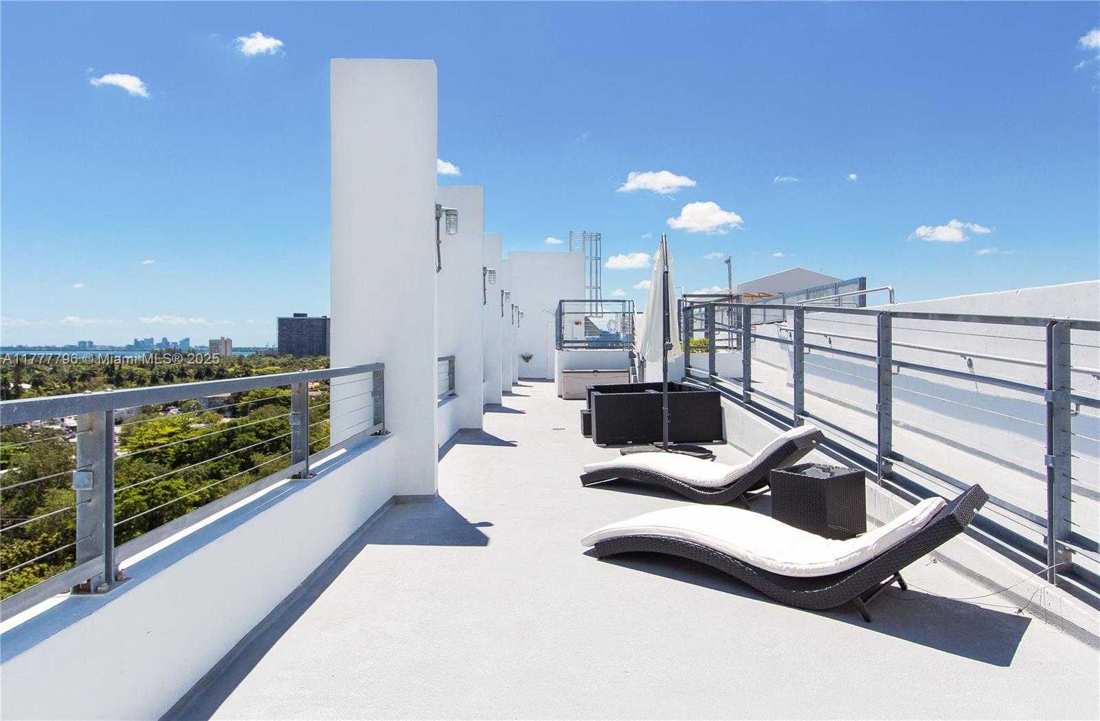 Small Image of 8101 BISCAYNE BLVD #R-613, Miami Number 27