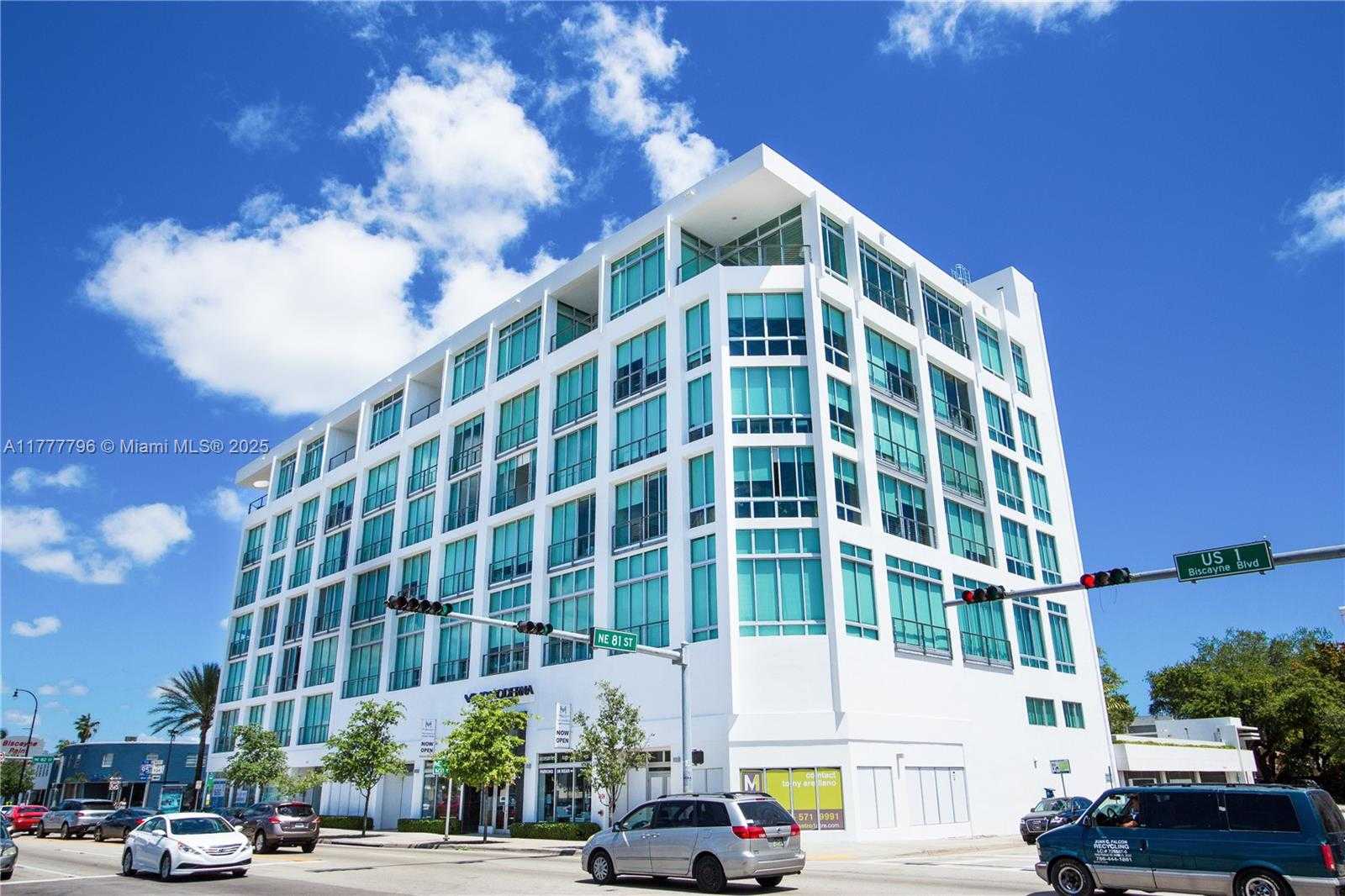 Small Image of 8101 BISCAYNE BLVD #R-613, Miami Number 28
