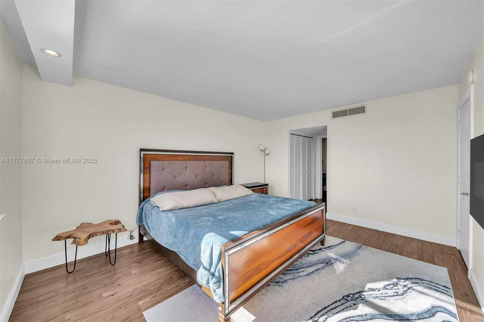 Small Image of 6770 INDIAN CREEK DR #9G, Miami Beach Number 15