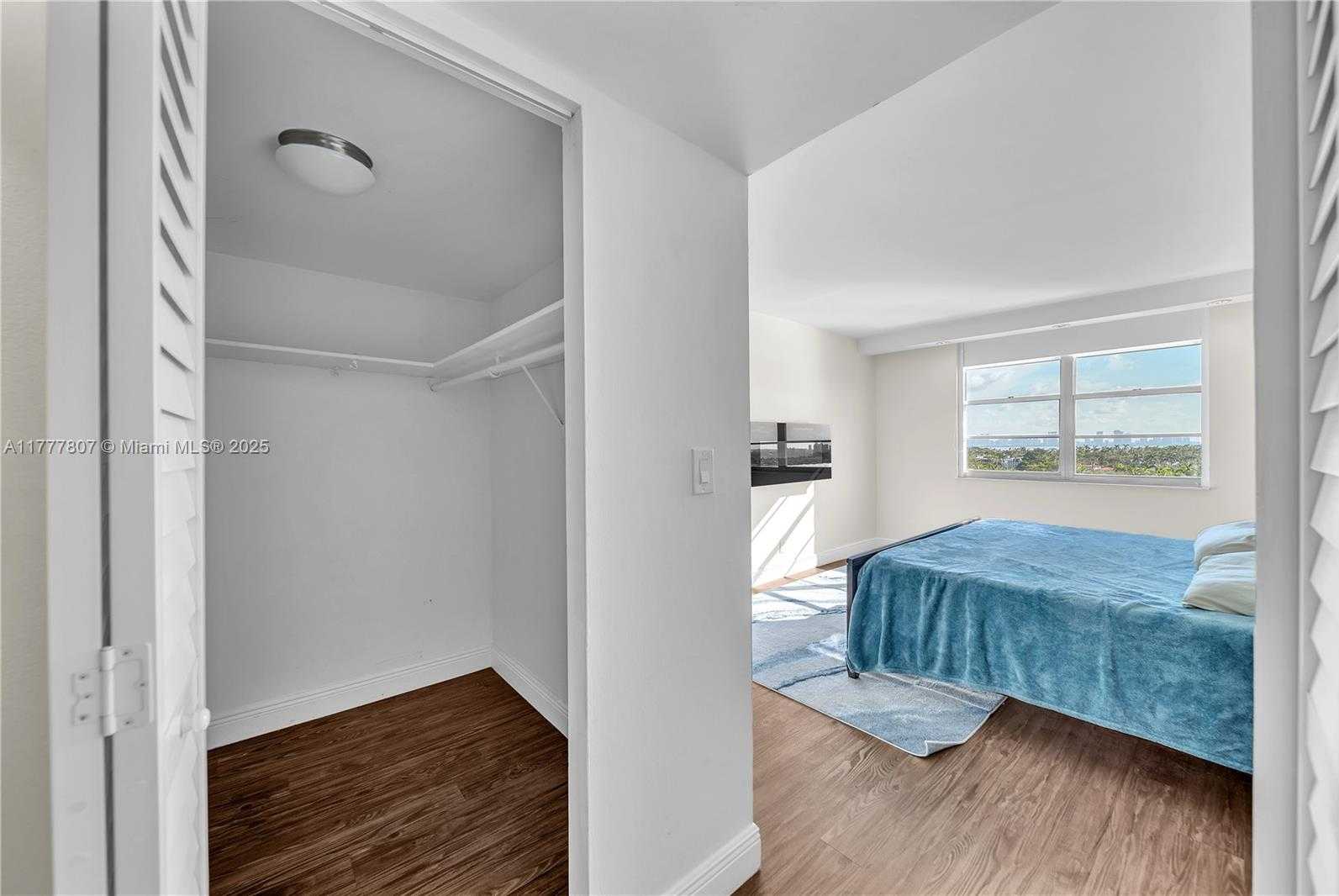 Small Image of 6770 INDIAN CREEK DR #9G, Miami Beach Number 17