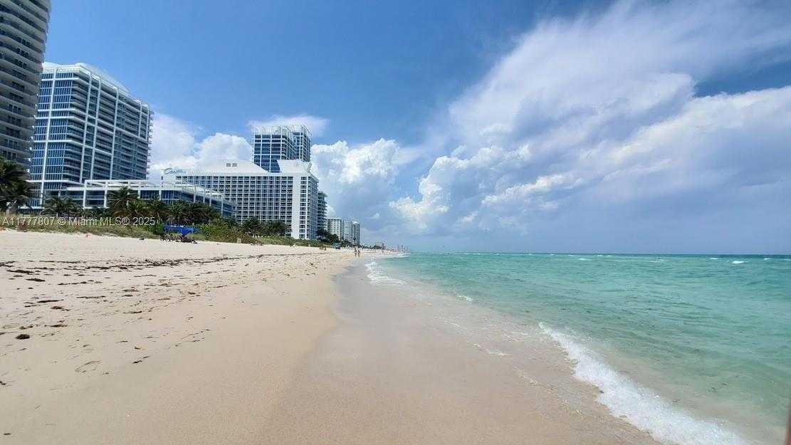 Small Image of 6770 INDIAN CREEK DR #9G, Miami Beach Number 18