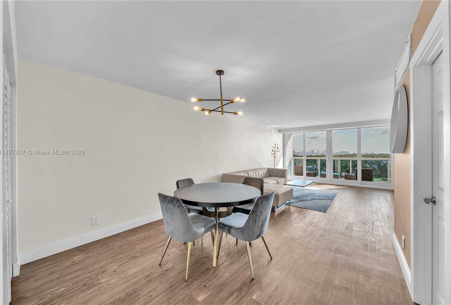 Small Image of 6770 INDIAN CREEK DR #9G, Miami Beach Number 8