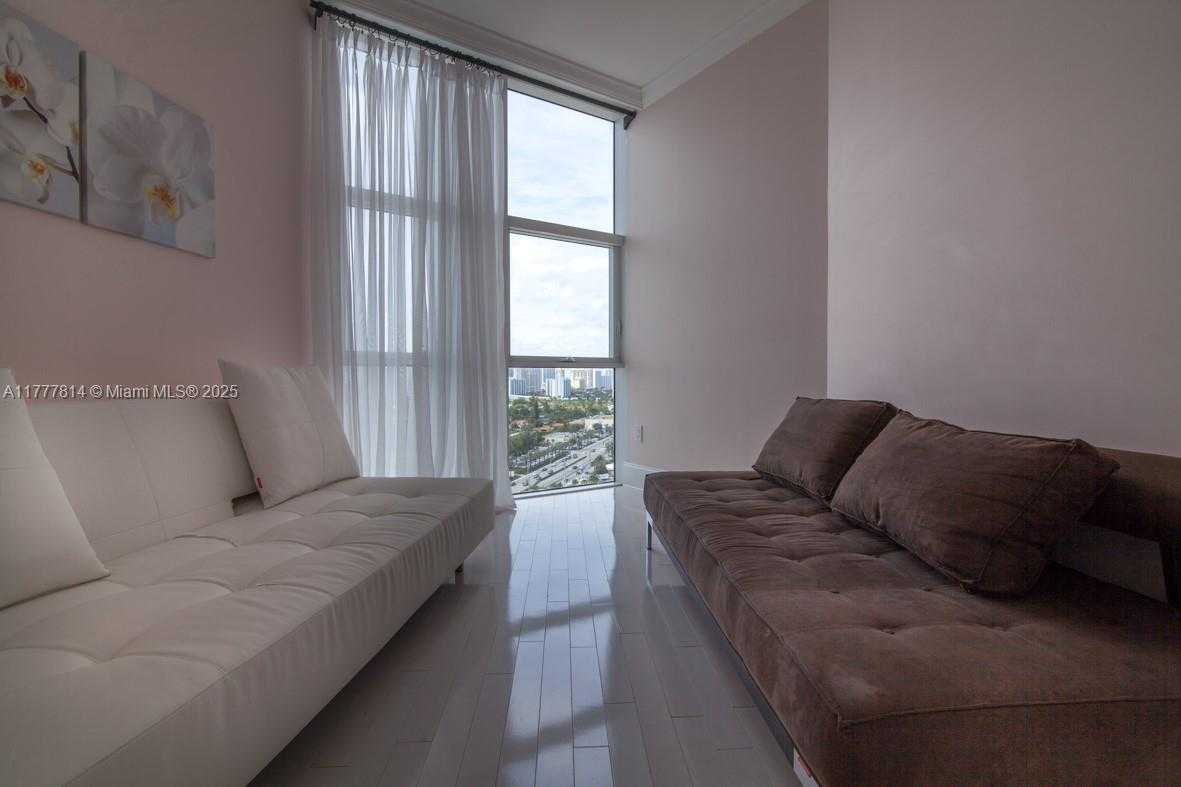 Small Image of 18101 COLLINS AVE #1803, Sunny Isles Beach Number 10