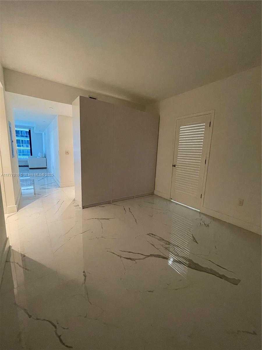 Small Image of 1010 BRICKELL AVE #2106, Miami Number 10