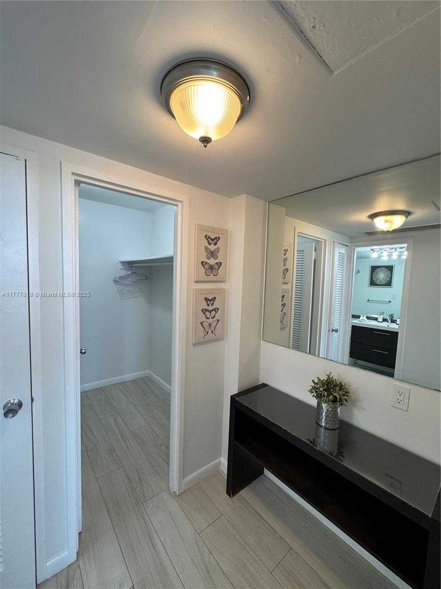 Small Image of 5161 COLLINS AVE #1206, Miami Beach Number 20