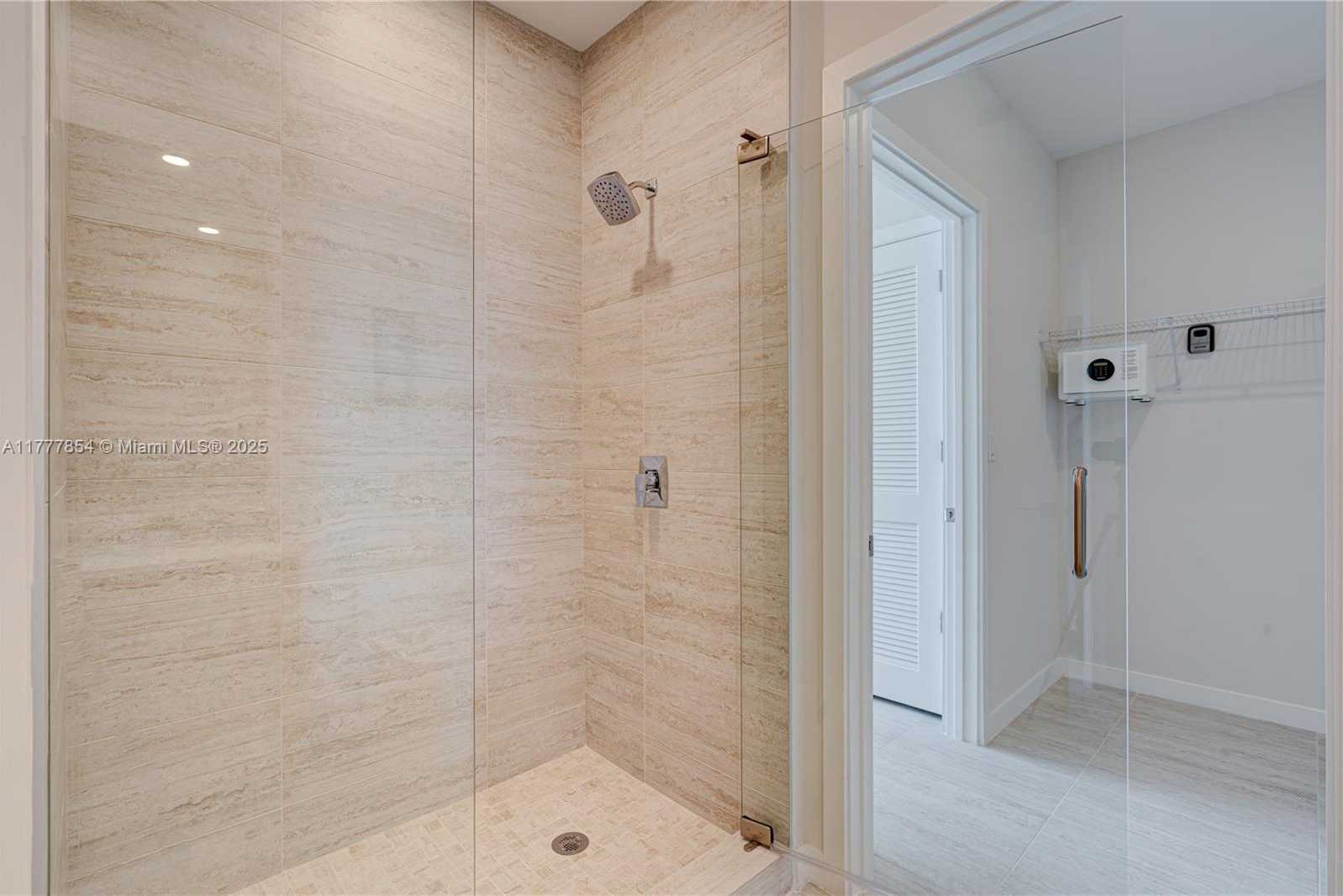 Small Image of 3900 BISCAYNE BLVD #N-1205, Miami Number 14