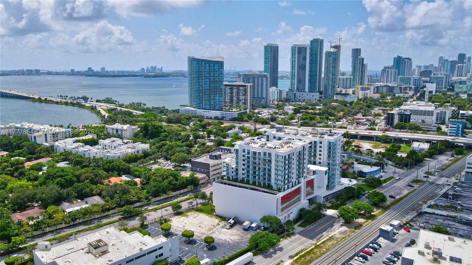 Small Image of 3900 BISCAYNE BLVD #N-1205, Miami Number 17