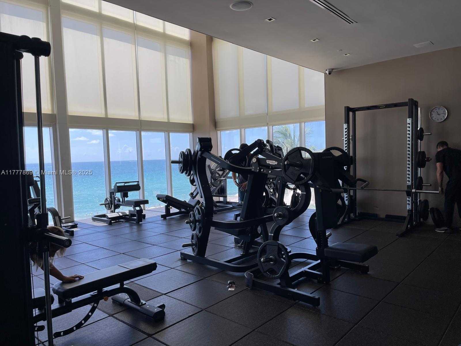 Small Image of 1800 SOUTH OCEAN DR #903, Hallandale Beach Number 23