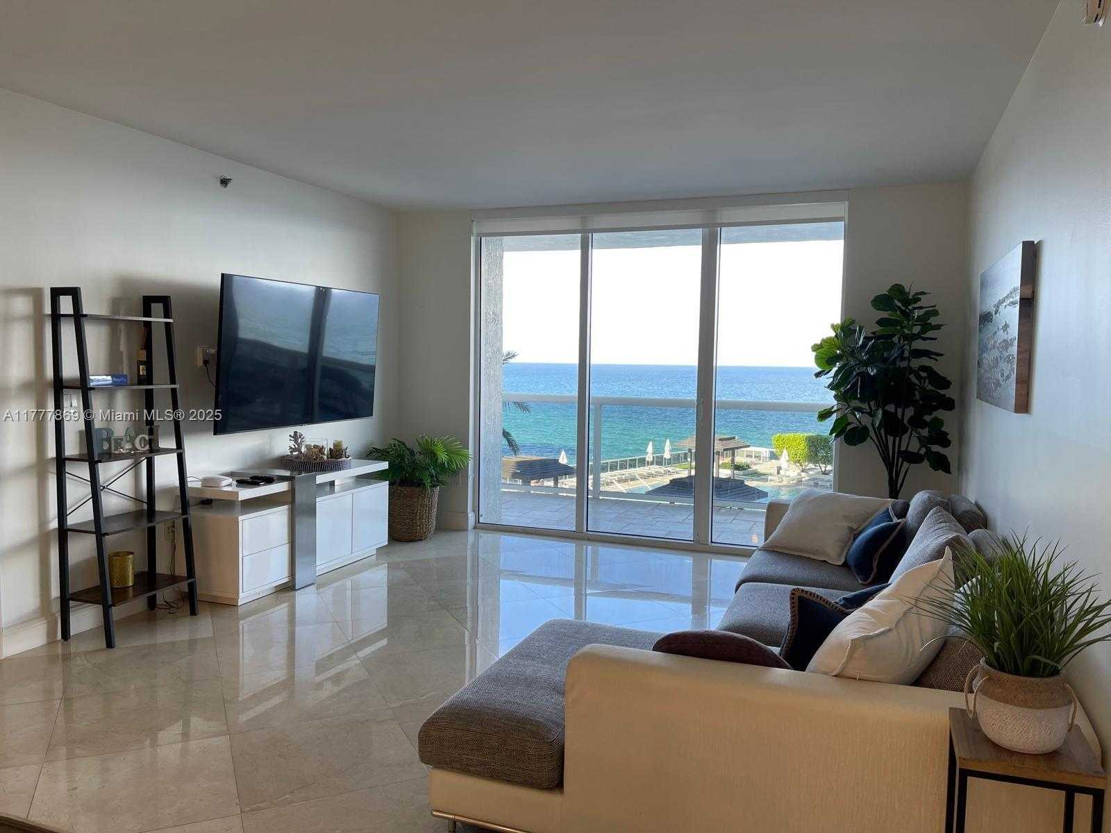 Small Image of 1800 SOUTH OCEAN DR #903, Hallandale Beach Number 4