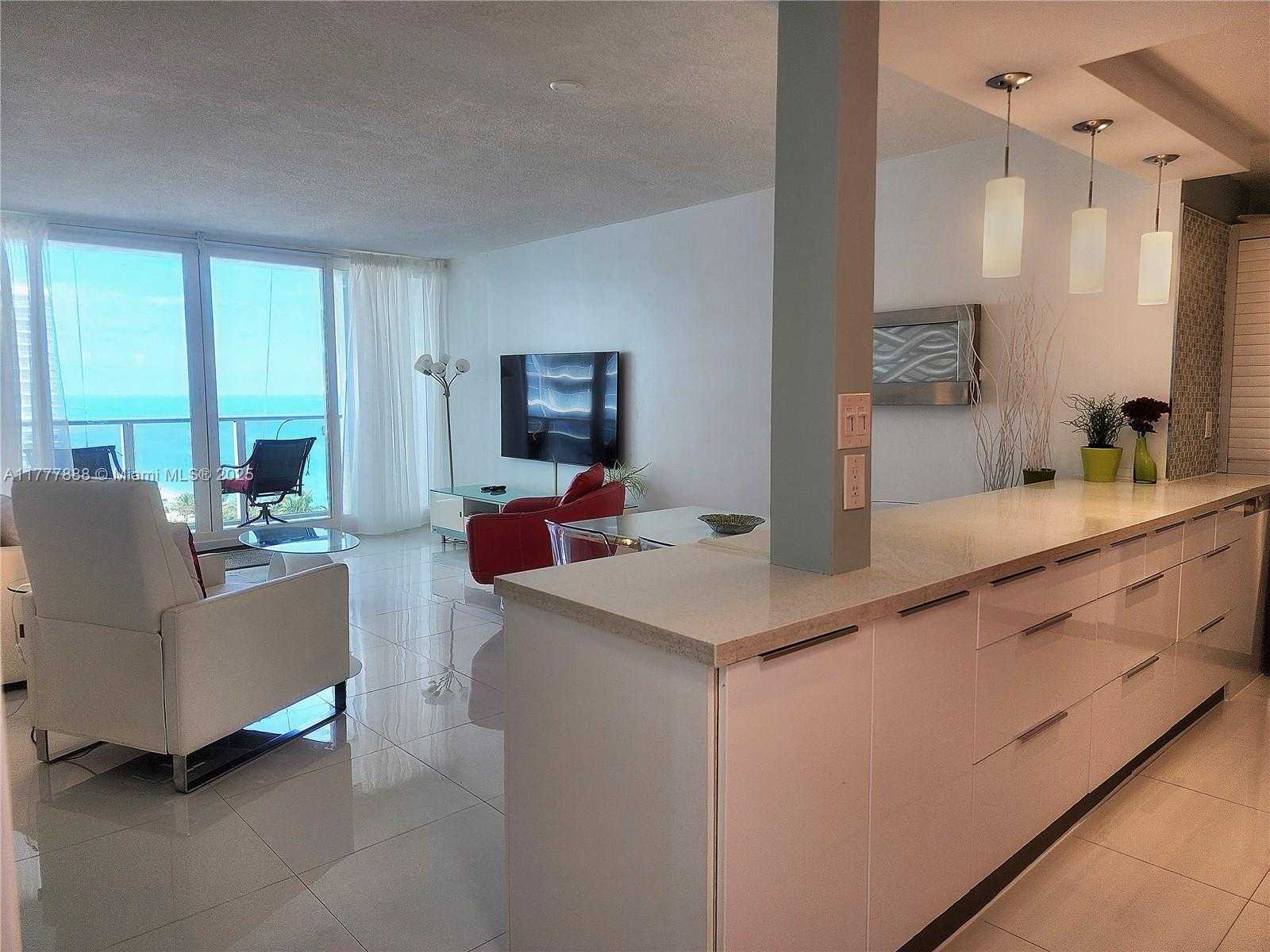 Small Image of 3505 SOUTH OCEAN DR #1011, Hollywood Number 5