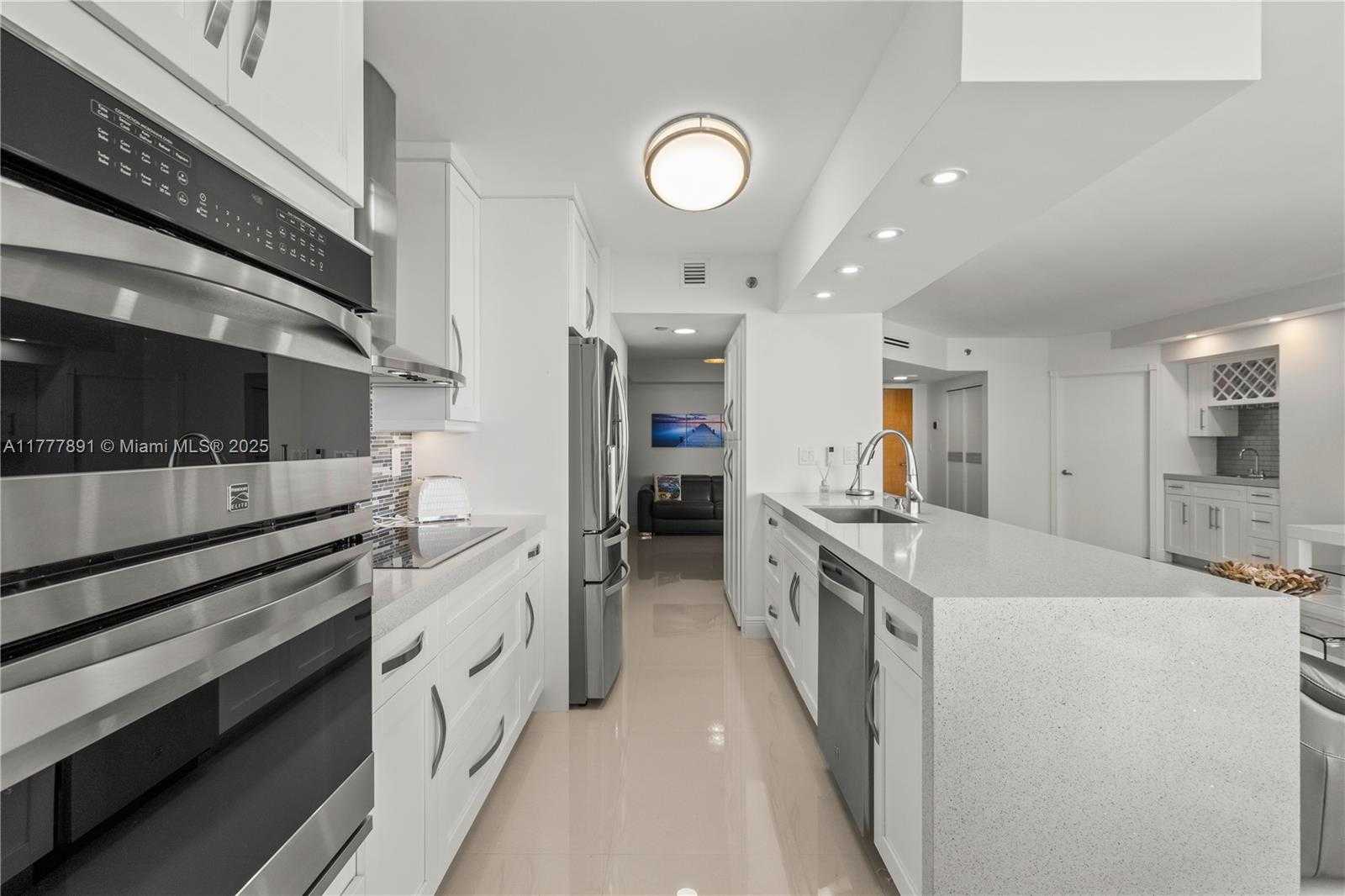 Small Image of 16485 COLLINS AVE #1432, Sunny Isles Beach Number 12