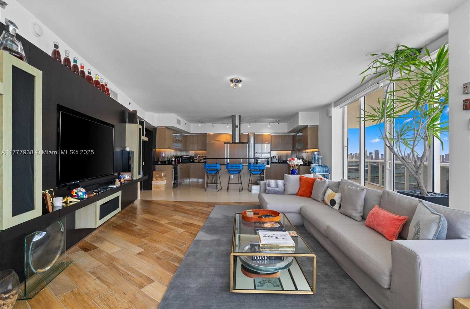 Small Image of 400 ALTON RD #3601, Miami Beach Number 15