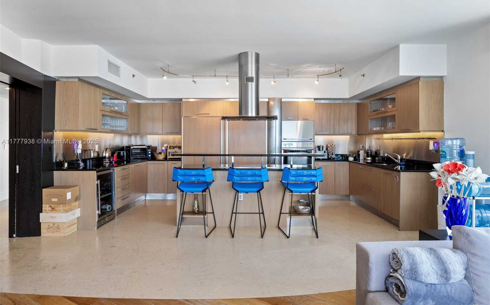 Small Image of 400 ALTON RD #3601, Miami Beach Number 17