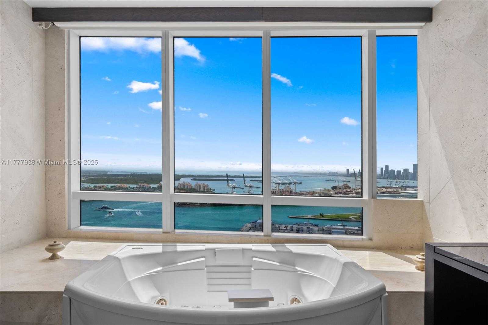 Small Image of 400 ALTON RD #3601, Miami Beach Number 25