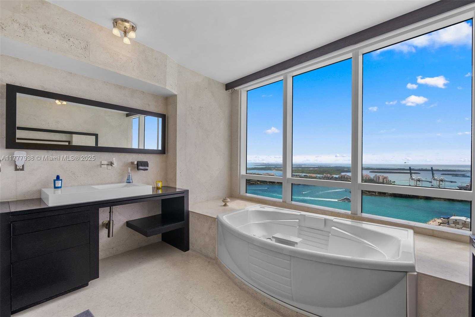 Small Image of 400 ALTON RD #3601, Miami Beach Number 26
