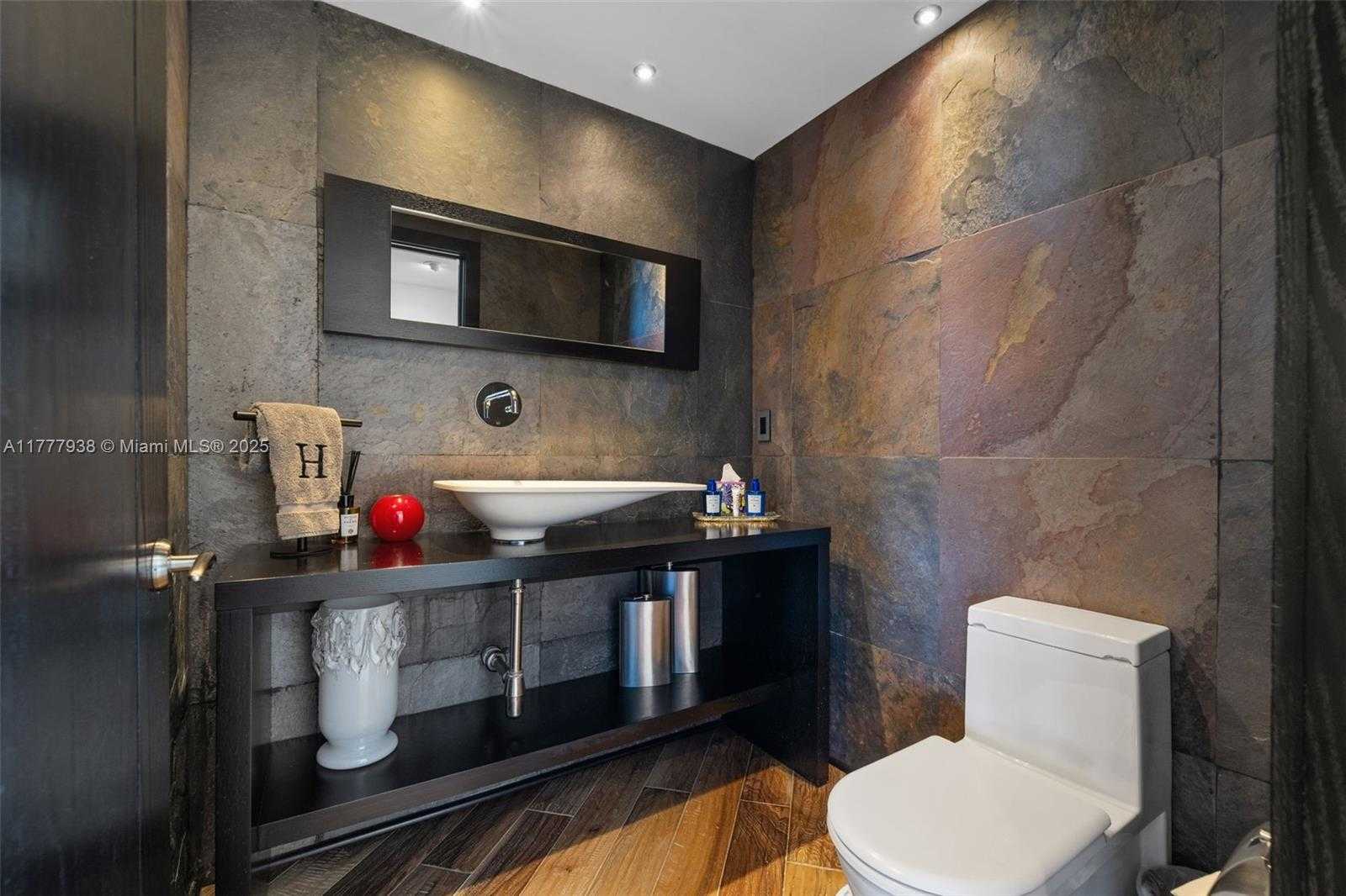 Small Image of 400 ALTON RD #3601, Miami Beach Number 35