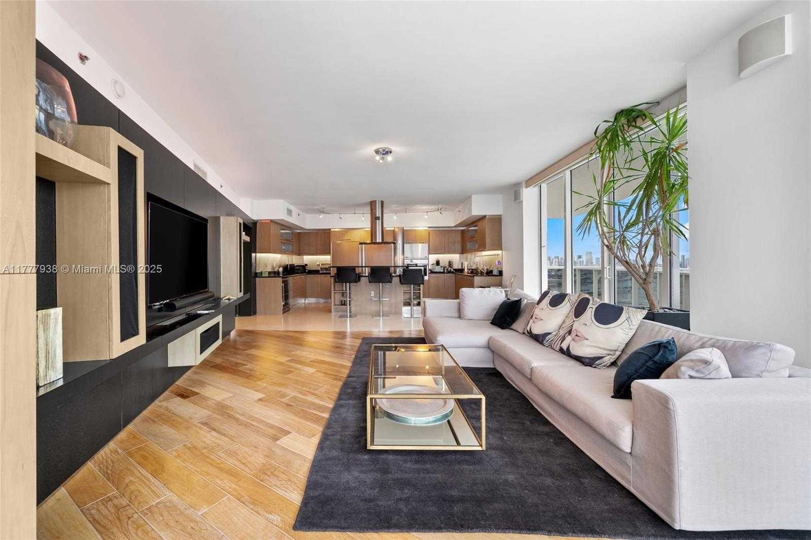 Small Image of 400 ALTON RD #3601, Miami Beach Number 51