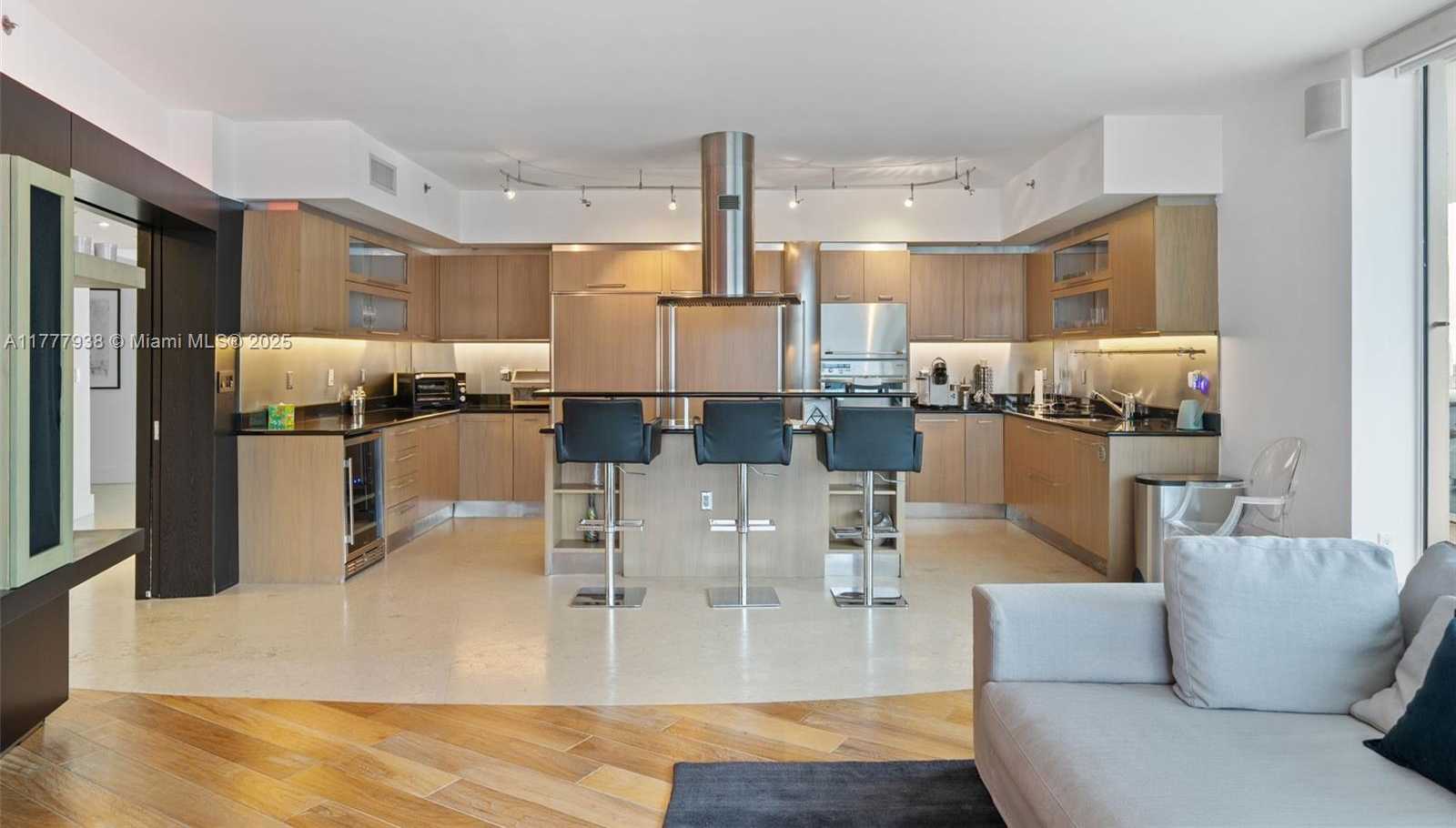 Small Image of 400 ALTON RD #3601, Miami Beach Number 52