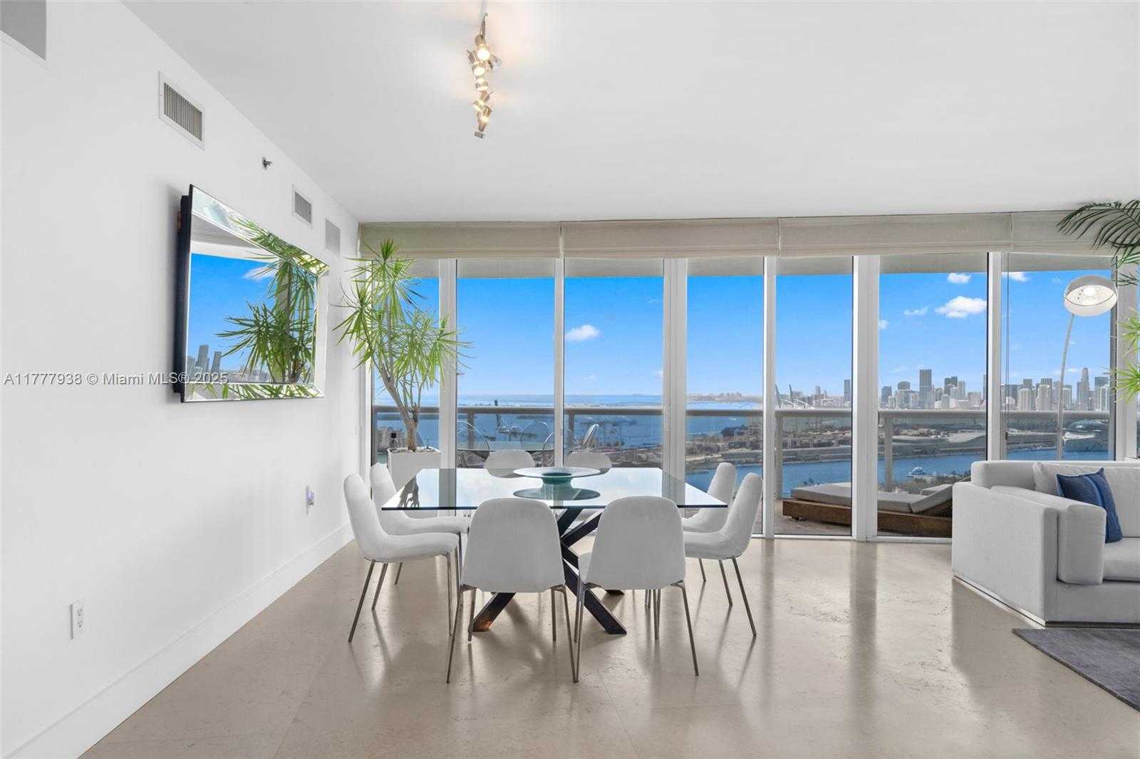 Small Image of 400 ALTON RD #3601, Miami Beach Number 9