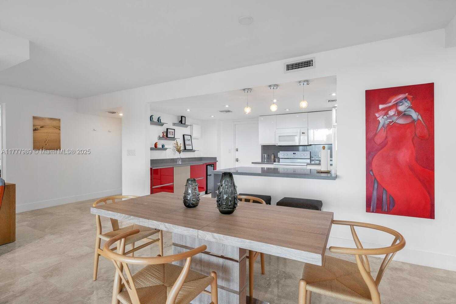 Small Image of 155 OCEAN LANE DR #1111, Key Biscayne Number 10