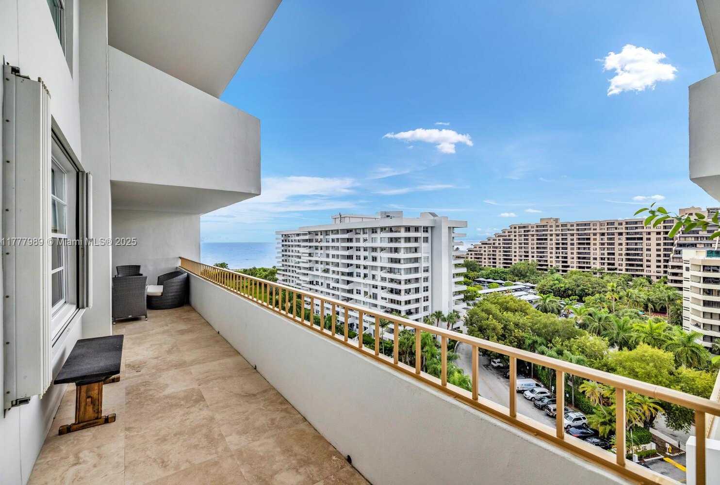 Small Image of 155 OCEAN LANE DR #1111, Key Biscayne Number 16