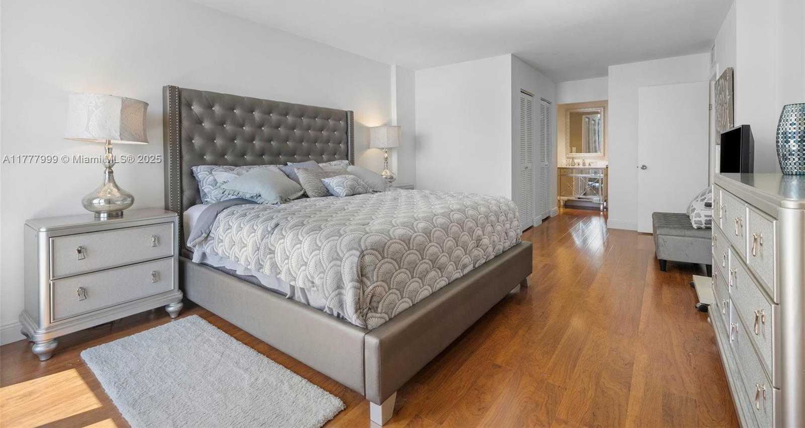 Small Image of 1600 SOUTH OCEAN DR #18J, Hollywood Number 24