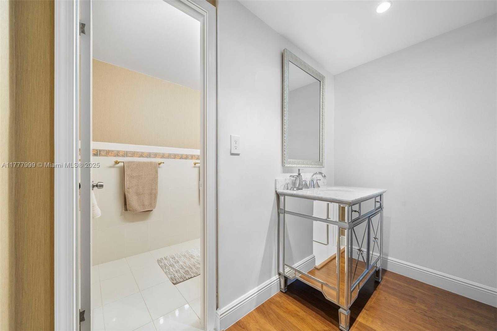 Small Image of 1600 SOUTH OCEAN DR #18J, Hollywood Number 25