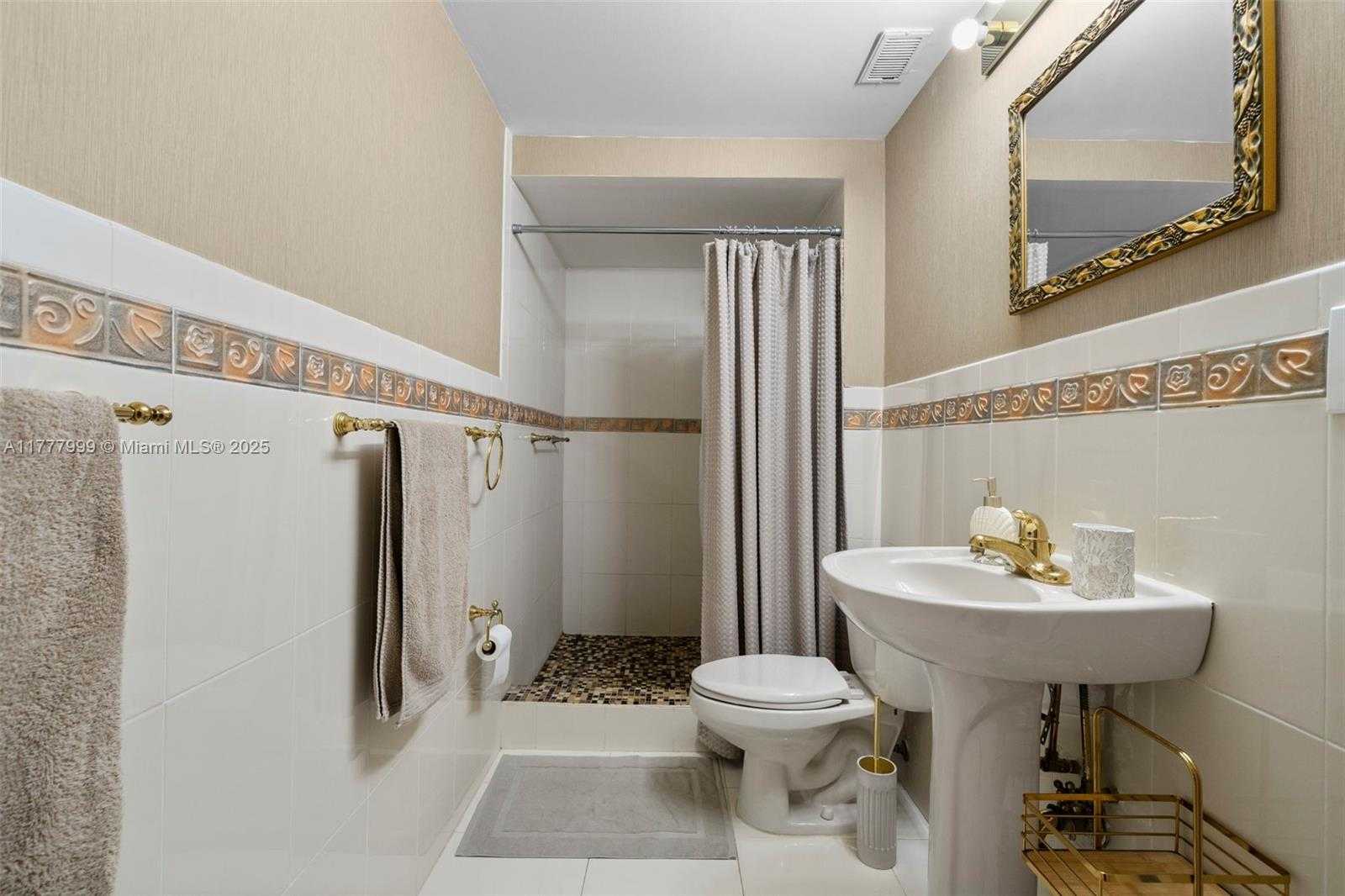 Small Image of 1600 SOUTH OCEAN DR #18J, Hollywood Number 26