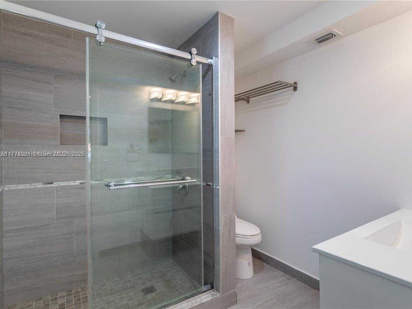 Small Image of 2520 SOUTH WEST 22ND TER #na, Miami Number 16