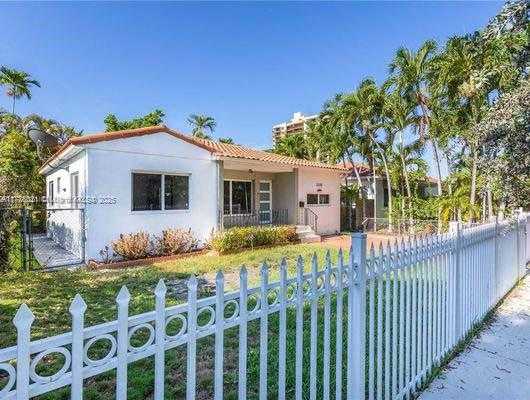 Small Image of 2520 SOUTH WEST 22ND TER #na, Miami Number 3