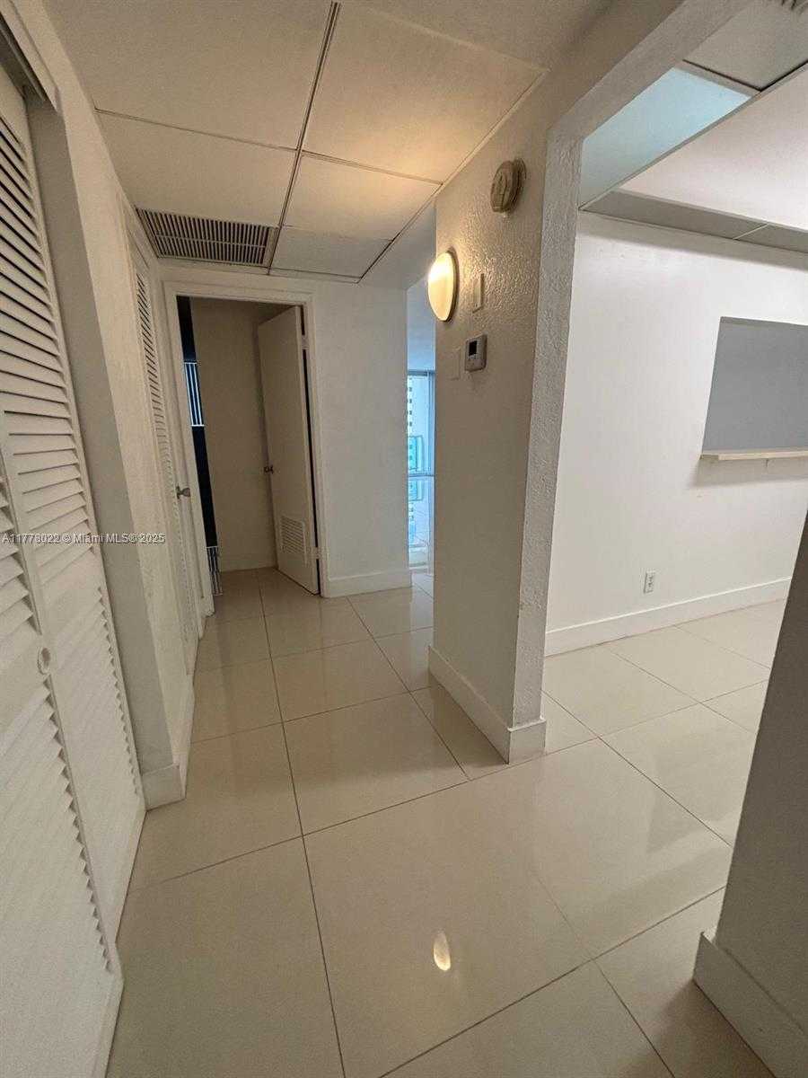 Small Image of 19390 COLLINS AVE #818, Sunny Isles Beach Number 11