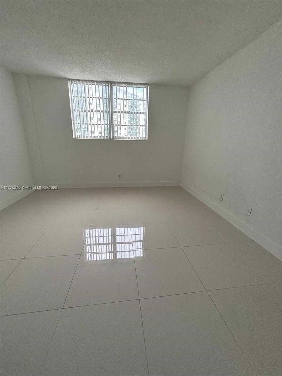 Small Image of 19390 COLLINS AVE #818, Sunny Isles Beach Number 12
