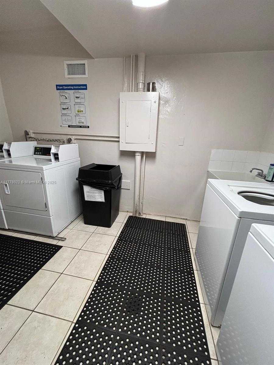 Small Image of 19390 COLLINS AVE #818, Sunny Isles Beach Number 17