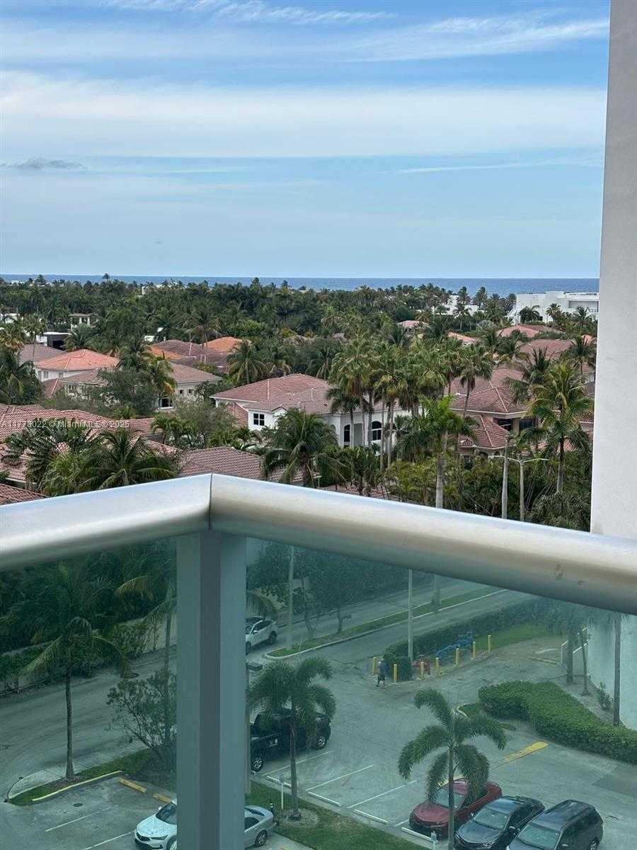 Small Image of 19390 COLLINS AVE #818, Sunny Isles Beach Number 3