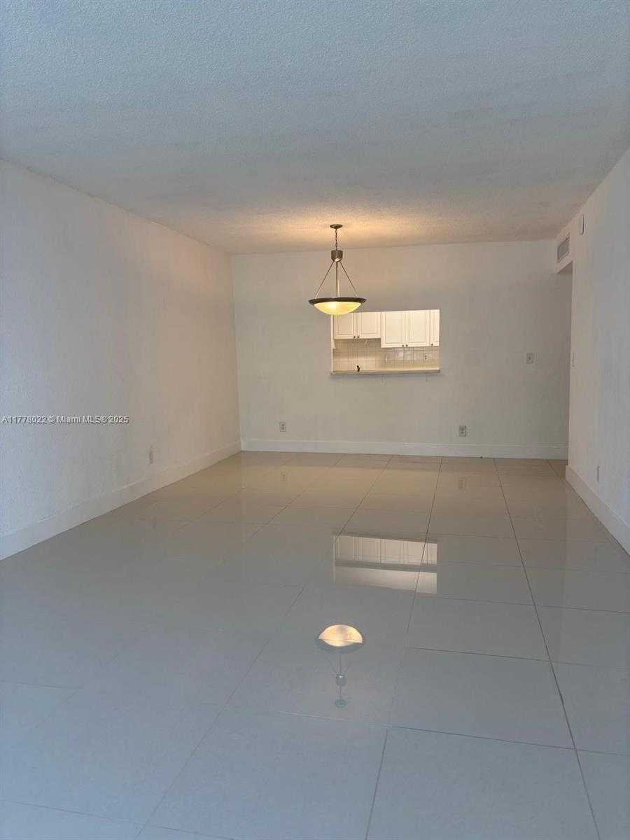 Small Image of 19390 COLLINS AVE #818, Sunny Isles Beach Number 6