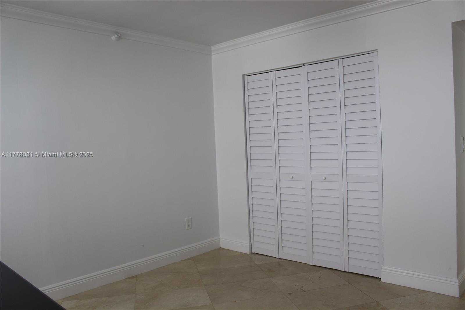 Small Image of 6061 COLLINS AVE #22A, Miami Beach Number 17
