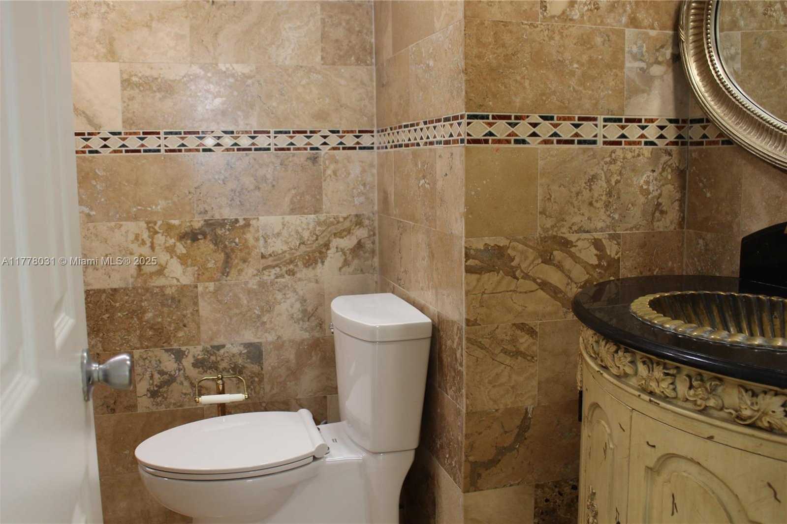Small Image of 6061 COLLINS AVE #22A, Miami Beach Number 18