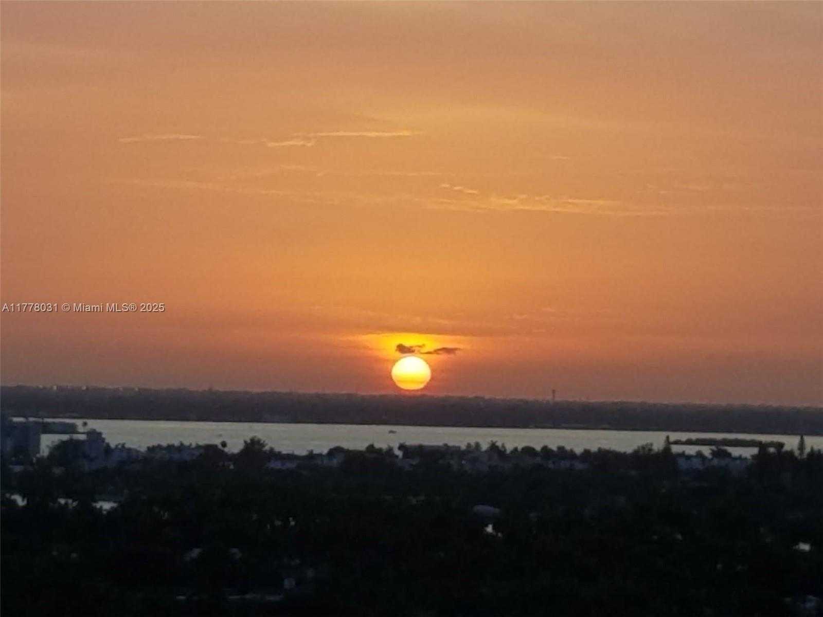 Small Image of 6061 COLLINS AVE #22A, Miami Beach Number 7