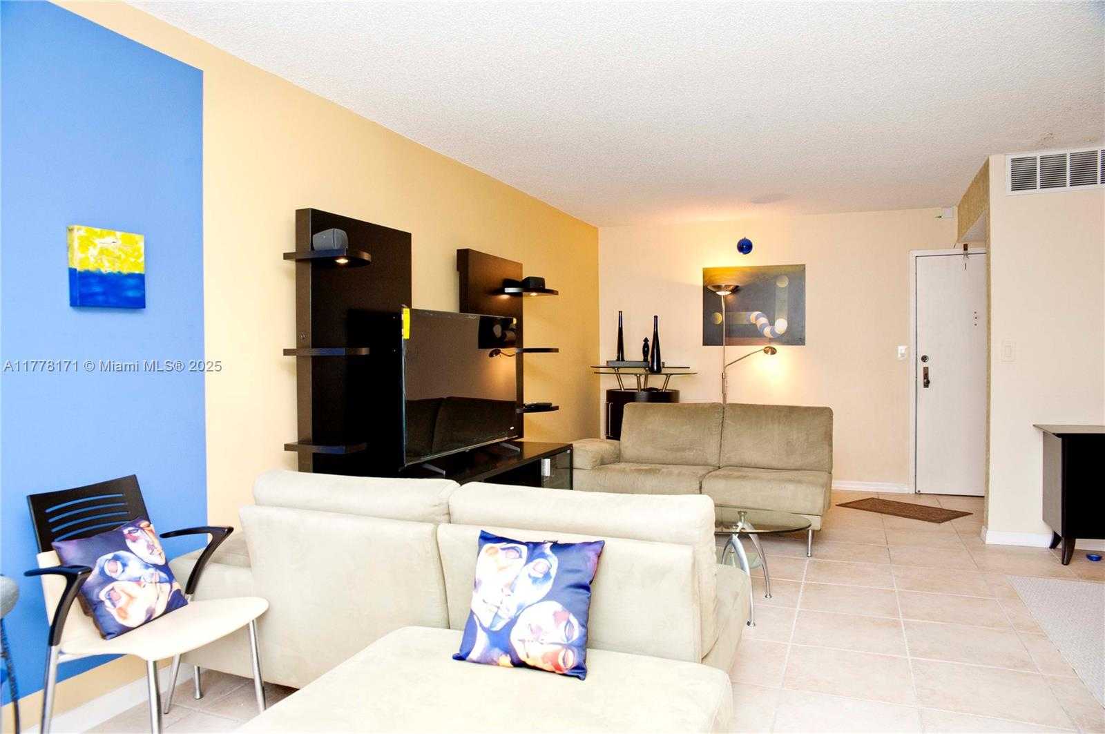 Small Image of 17011 NORTH BAY RD #603, Sunny Isles Beach Number 12