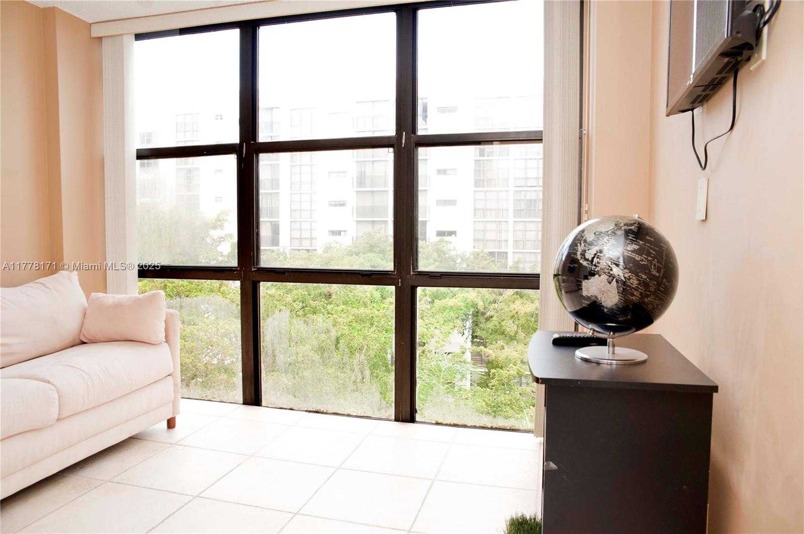 Small Image of 17011 NORTH BAY RD #603, Sunny Isles Beach Number 19