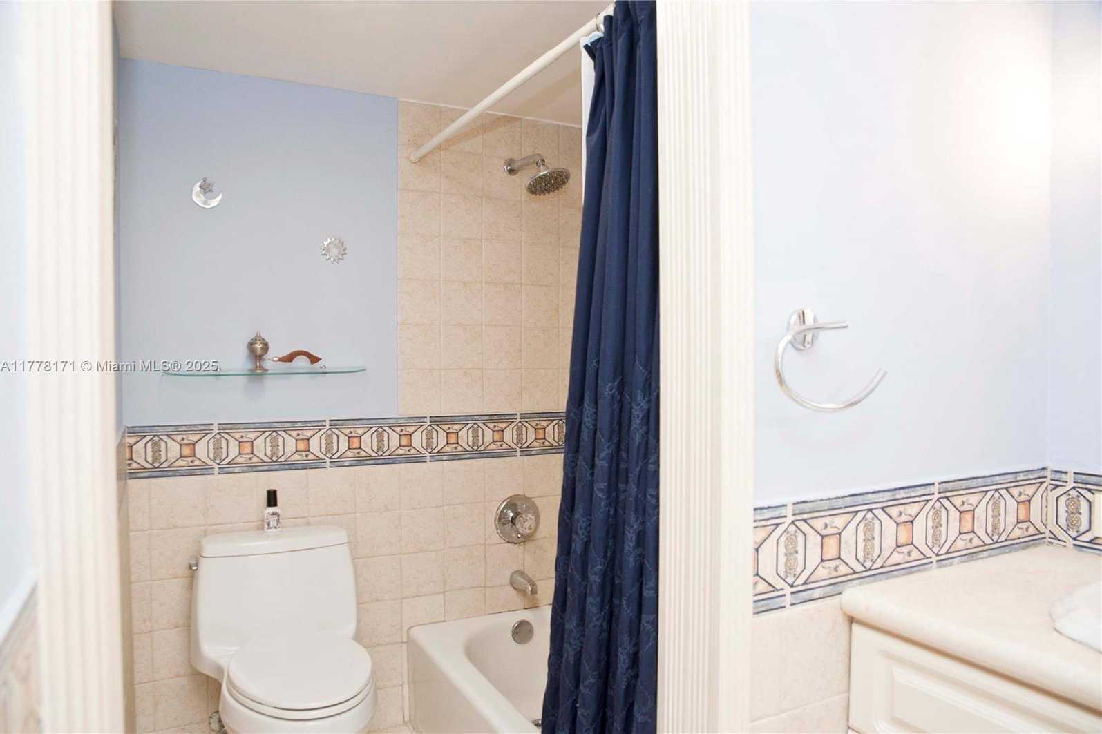Small Image of 17011 NORTH BAY RD #603, Sunny Isles Beach Number 23