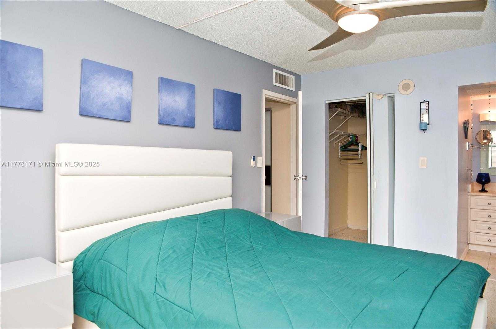 Small Image of 17011 NORTH BAY RD #603, Sunny Isles Beach Number 27